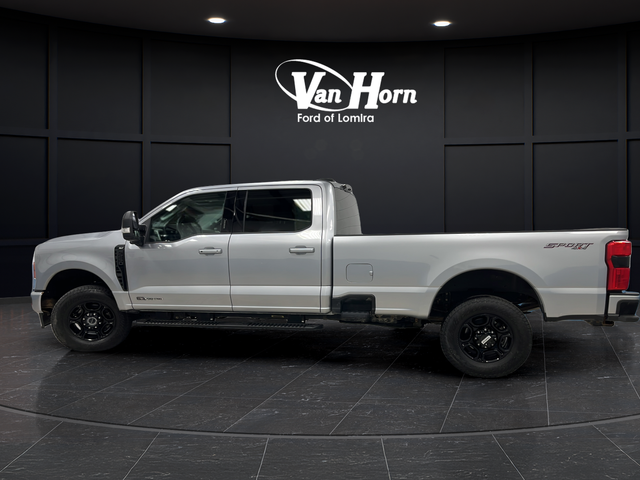 Used 2023 Iconic Silver Metallic Ford XLT image 4