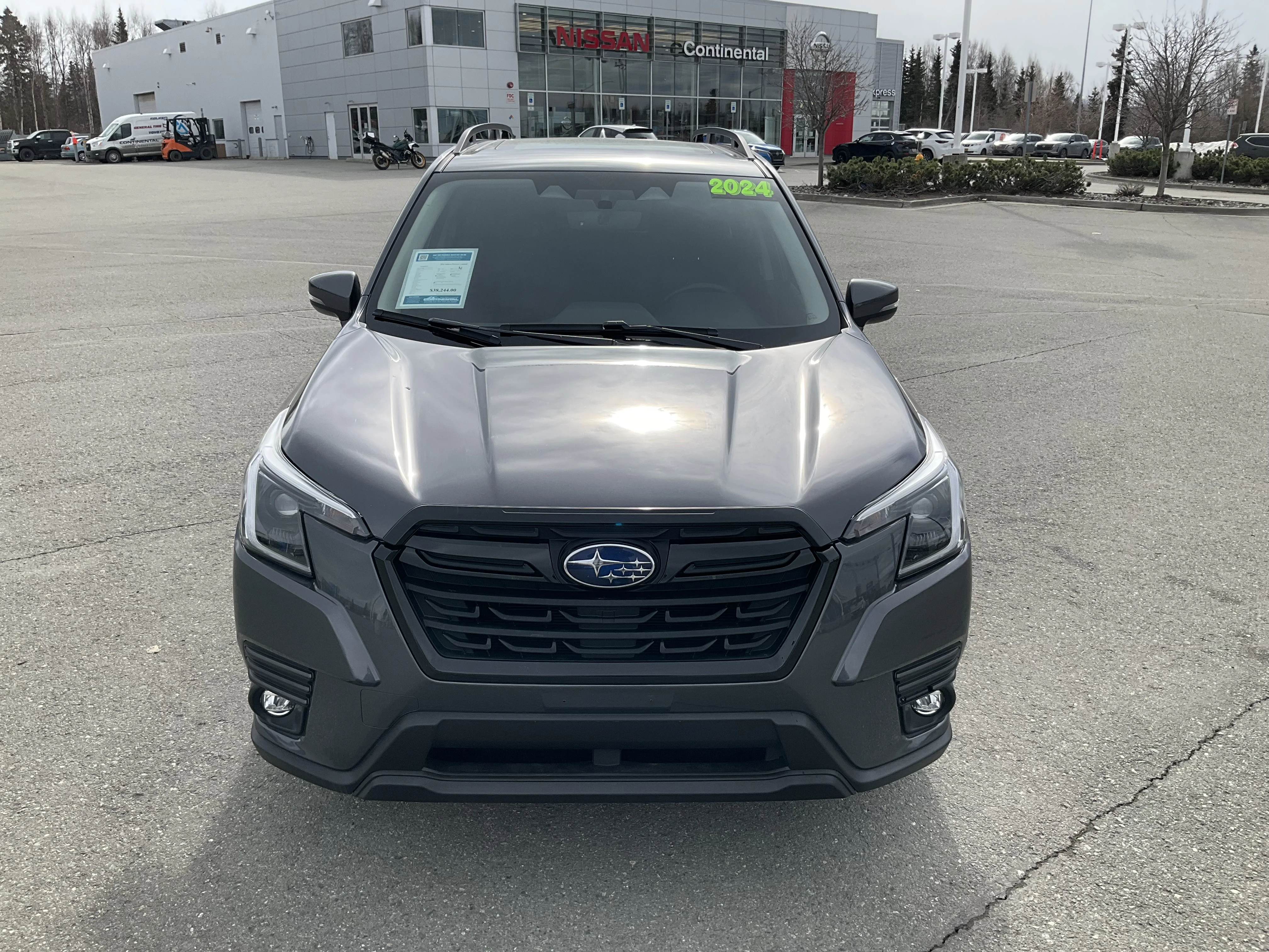 Used 2024 Magnetite Gray Metallic Subaru Limited image 2