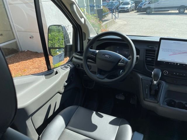 New 2026 Oxford White Ford Cargo Van image 10