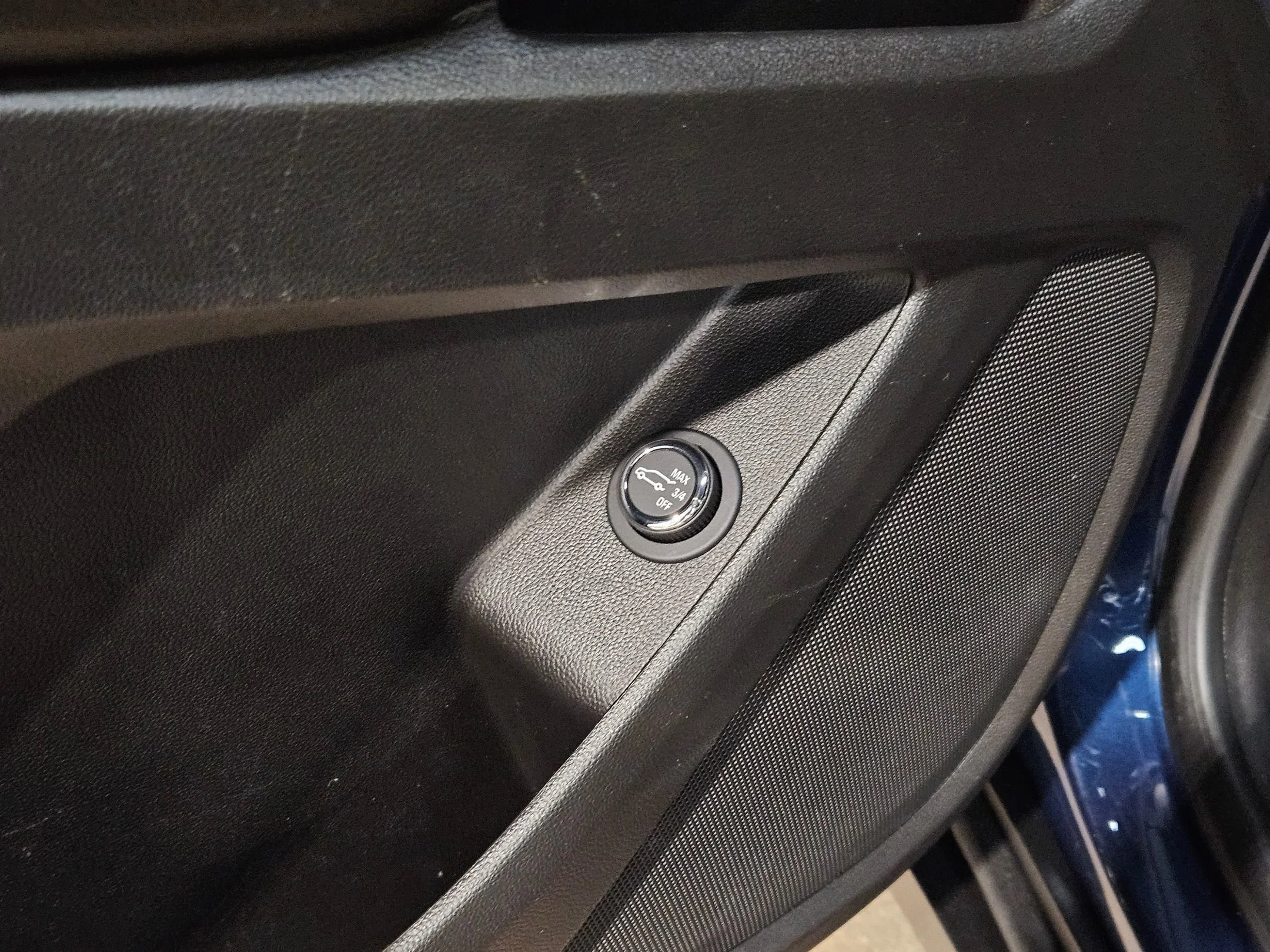 Used 2023 Northsky Blue Metallic Chevrolet LT Leather image 22