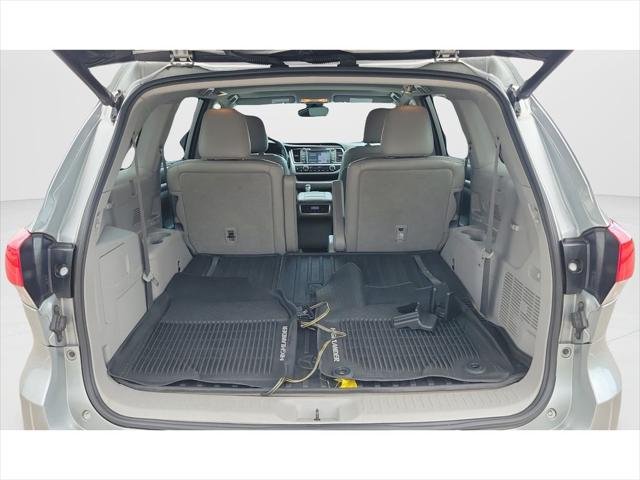 Certified Used 2019 CELESTIAL SILVER METALLIC Toyota  image 9