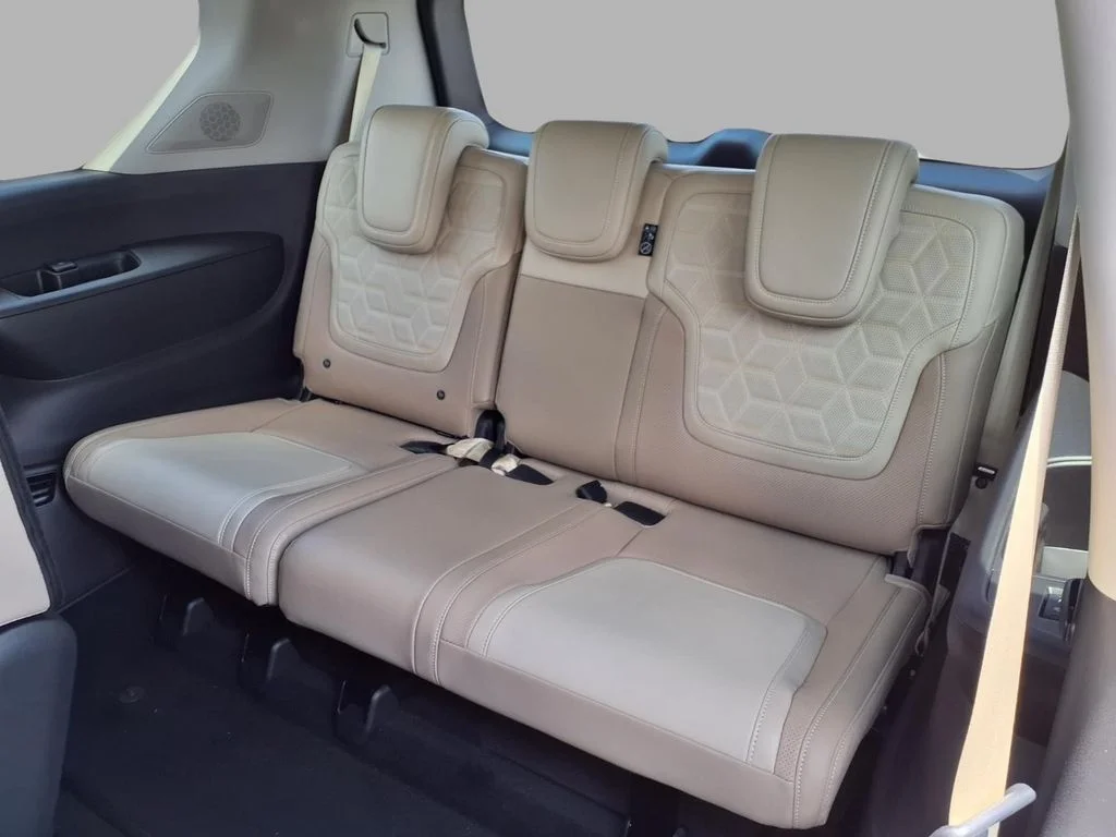 New 2026 Aspen White TriCoat Nissan Platinum image 22