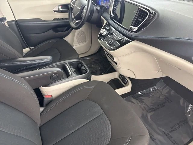 Used 2021 Gray Chrysler Touring image 25