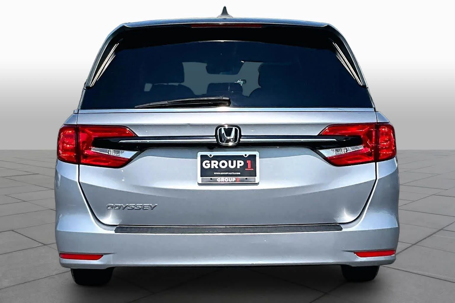 Used 2023 Lunar Silver Metallic Honda EX-L image 5