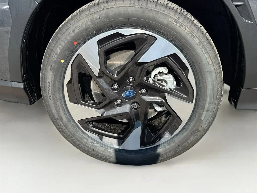New 2026 MAGNETITE GRAY PEARL Subaru Limited image 41