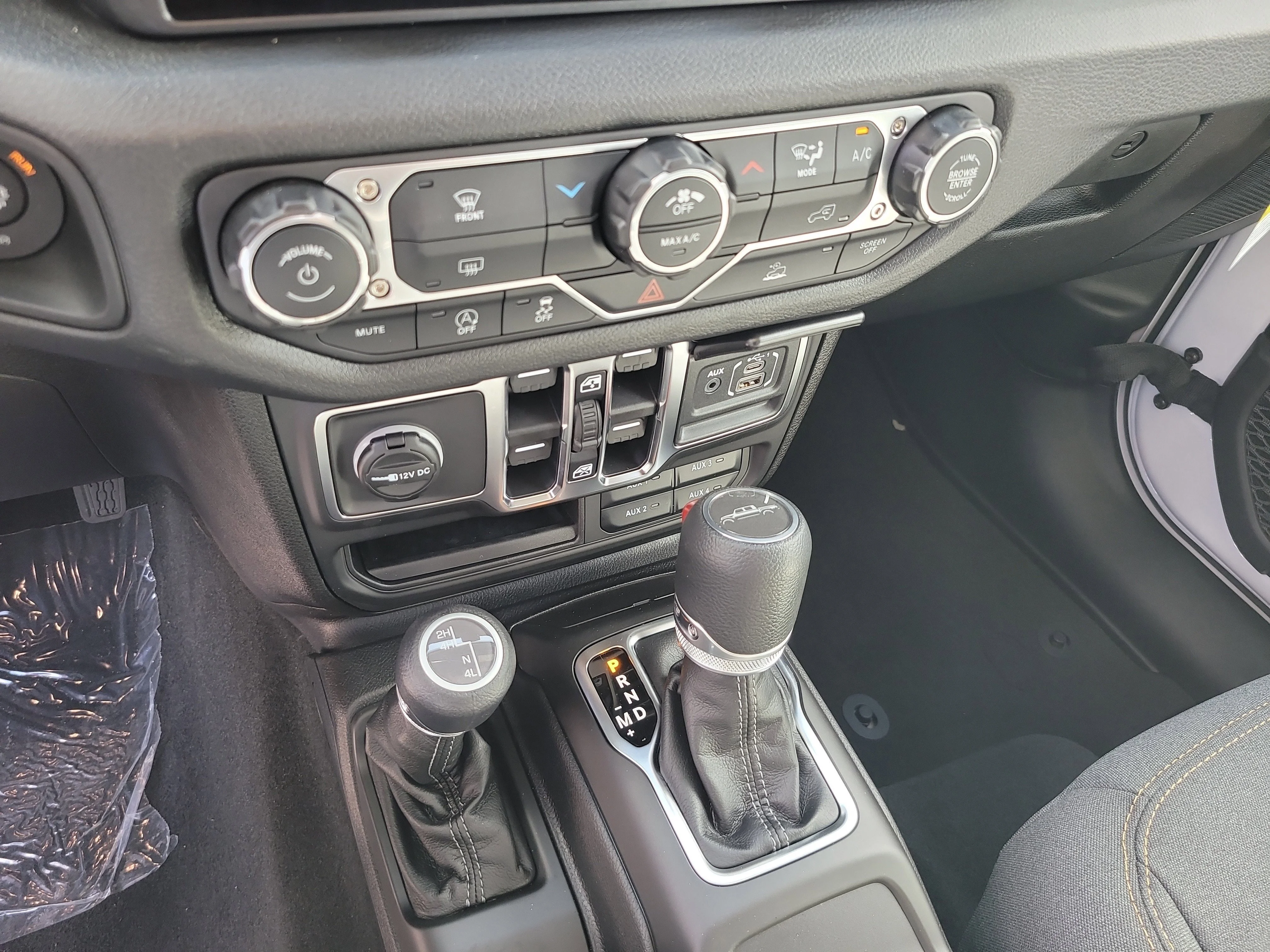 New 2026 Bright White Clearcoat Jeep Sport image 18