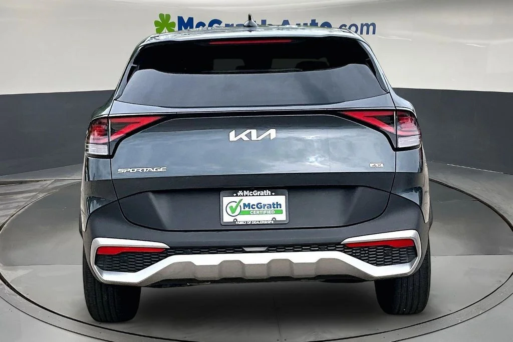 Certified Used 2025 Gray Kia LX image 6