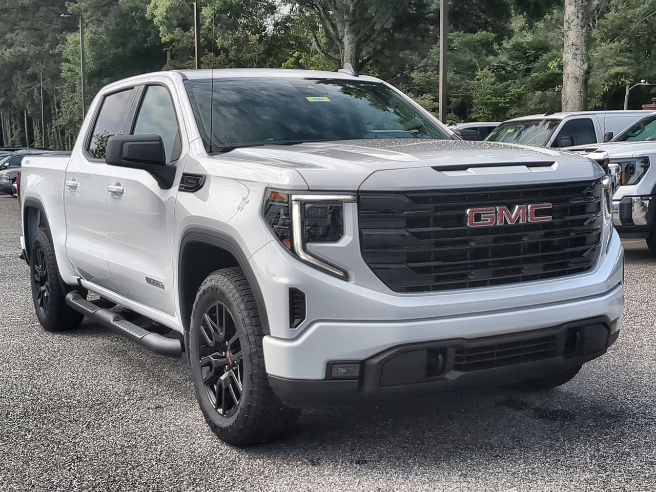 New 2026 Summit White GMC Elevation image 2