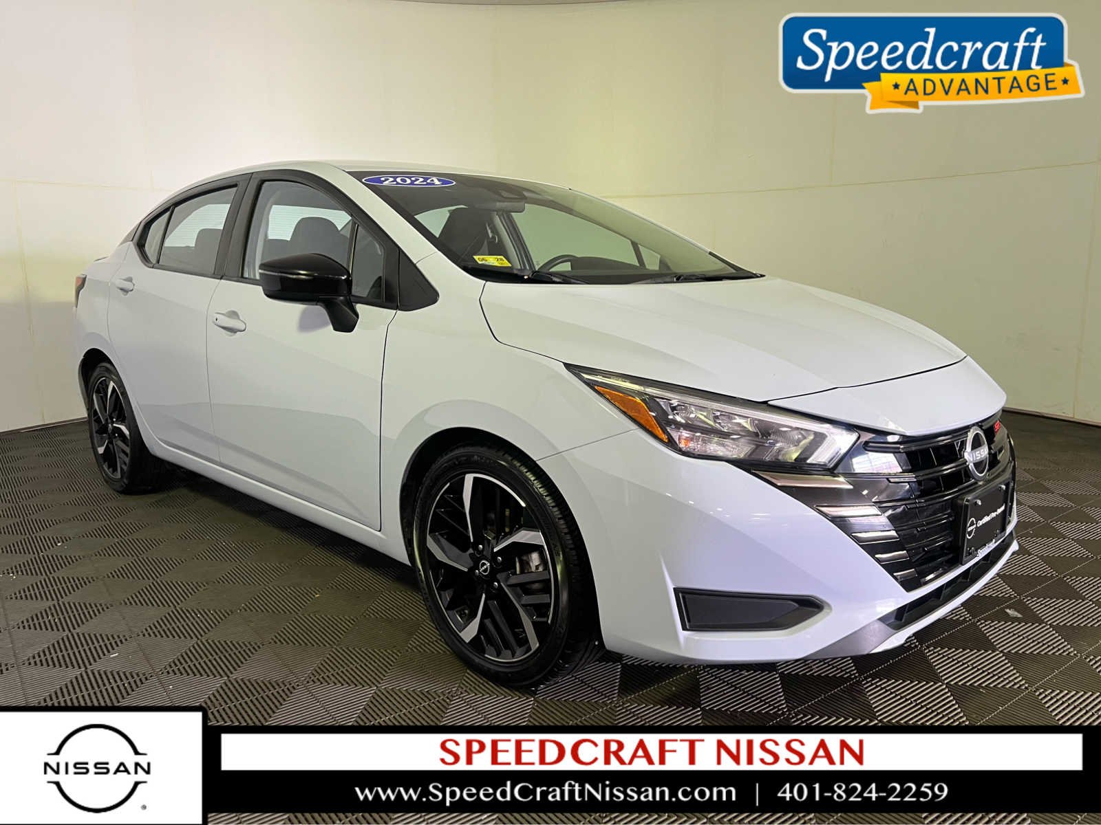 2024 Nissan Versa 1.6 SR CVT's photo