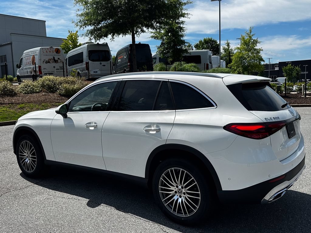 New 2026 Polar White Mercedes-Benz GLC 300 image 6