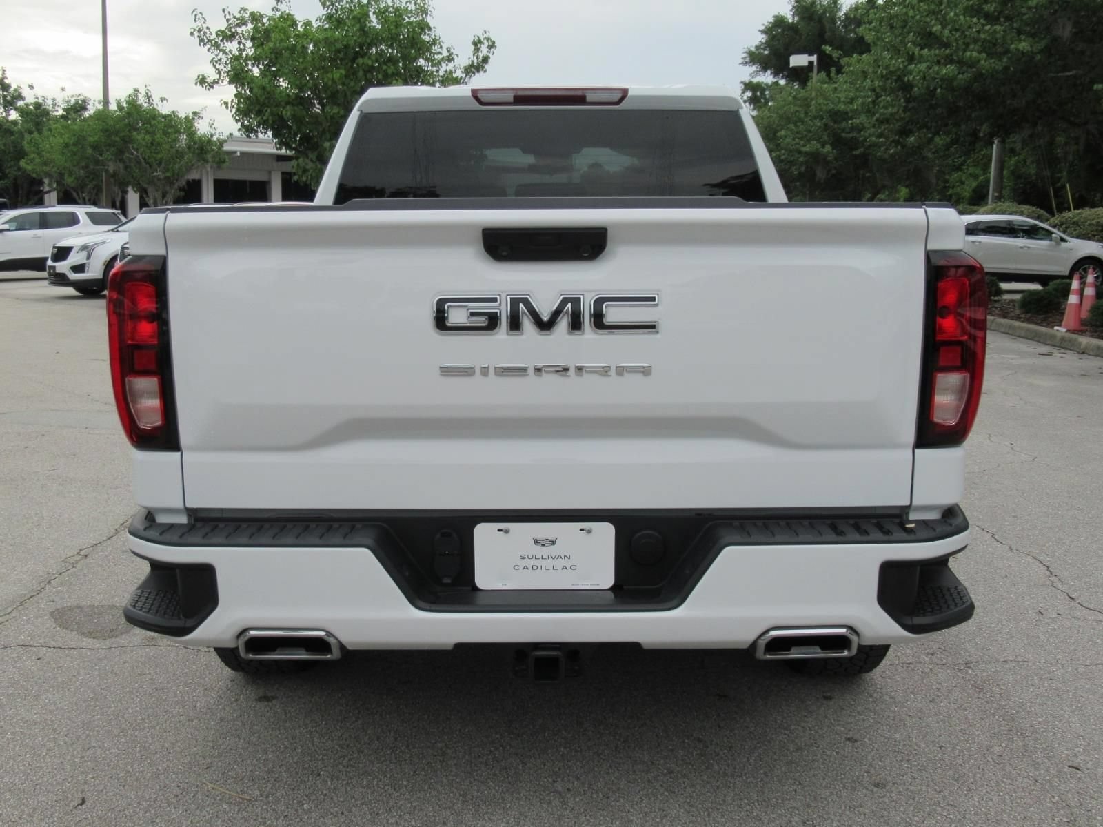 Used 2024 Summit White GMC Elevation image 5