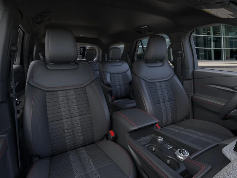 New 2026 Space White Metallic Ford ST-Line image 71