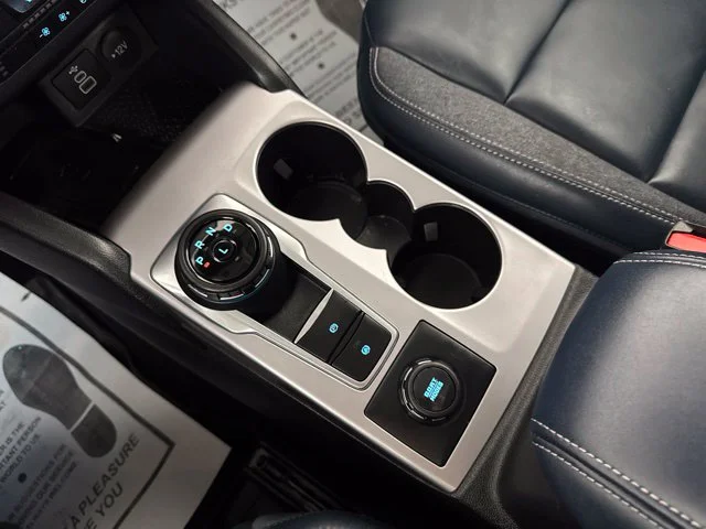 Used 2024 Gray Ford Outer Banks image 17