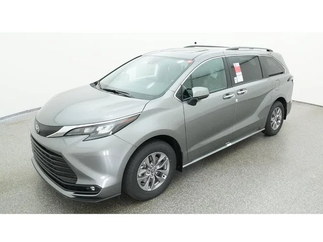 2026 Toyota Sienna XLE