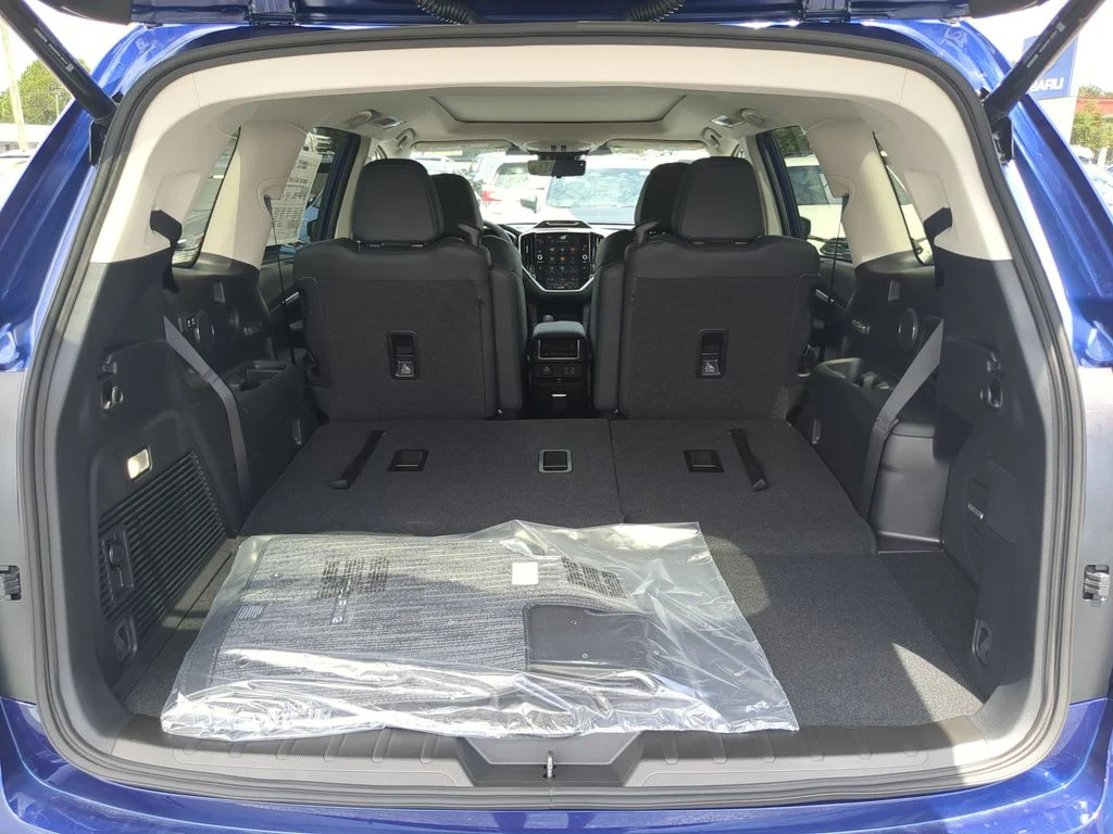 New 2026 SAPPHIRE BLUE PEARL Subaru Touring 7-Passenger image 9