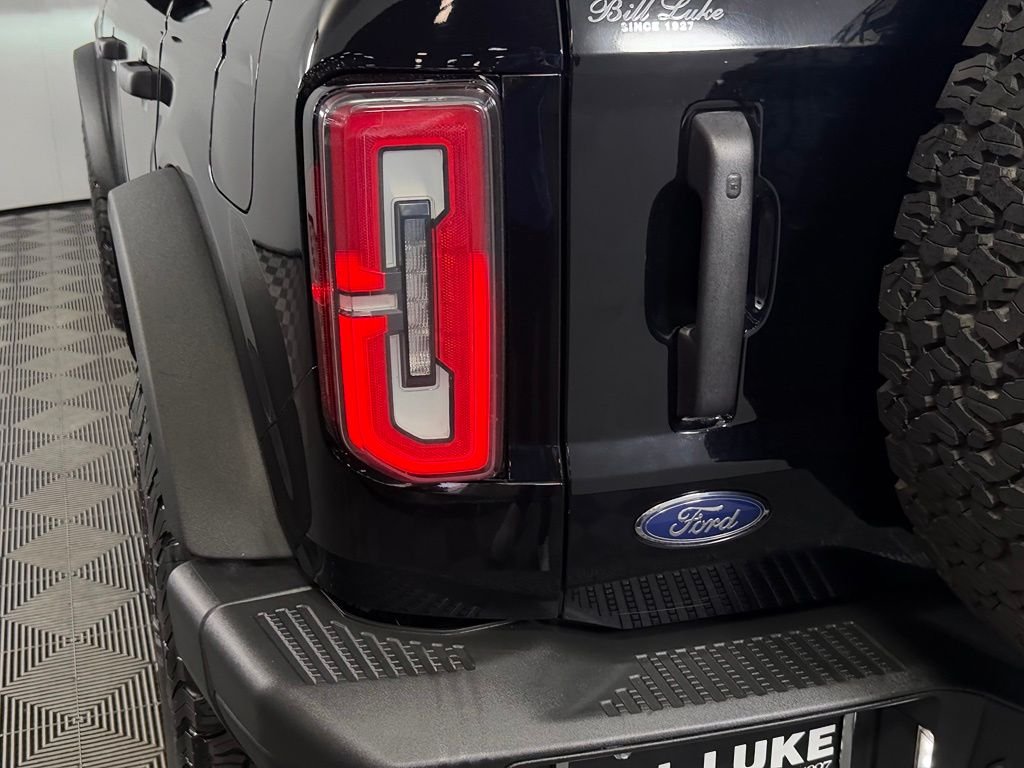 Used 2025 Shadow Black Ford Badlands image 11