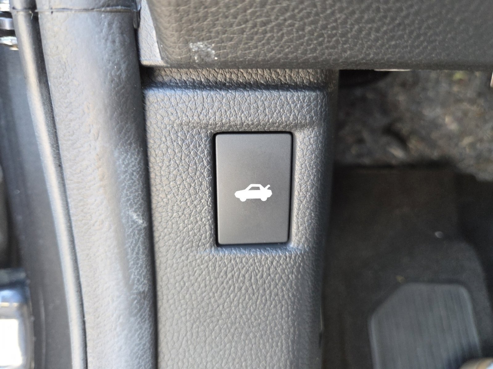 2025 Honda Accord LX - Photo 58