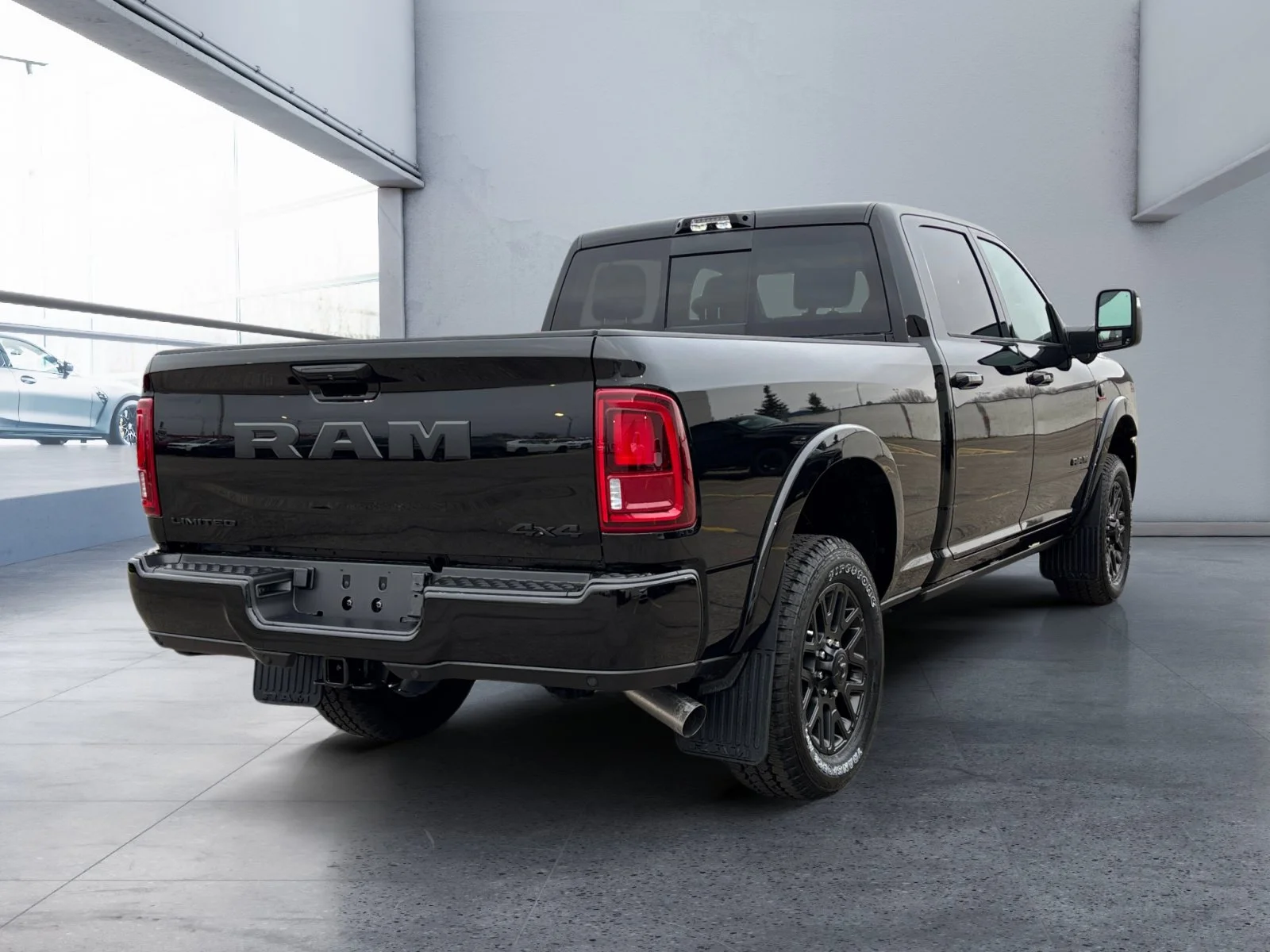 New 2027 Diamond Black Crystal Pearl Ram Limited image 5