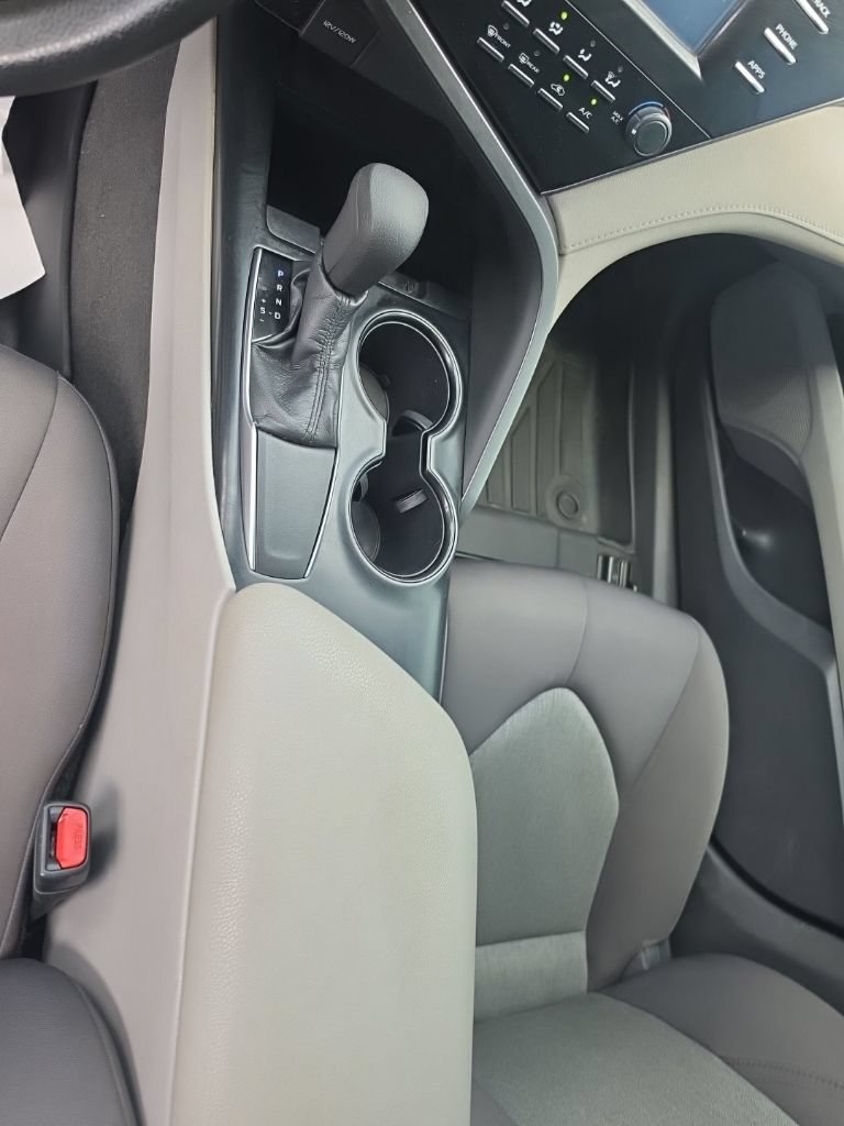 Used 2019 Predawn Gray Mica Toyota LE image 21