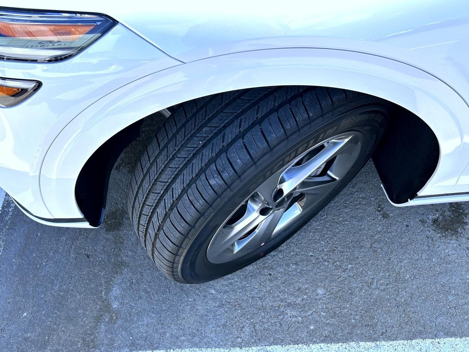 New 2026 White Genesis 2.5T image 23