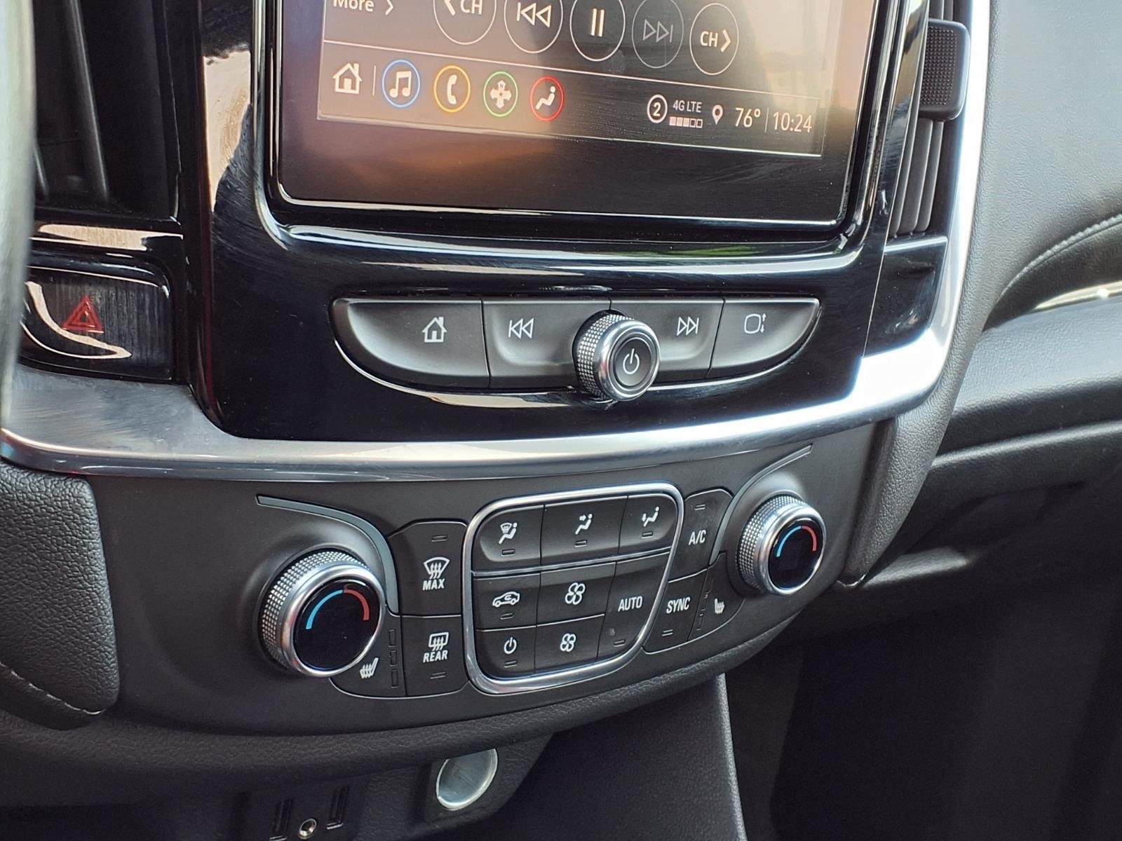 Used 2022 Silver Chevrolet LT Cloth image 27