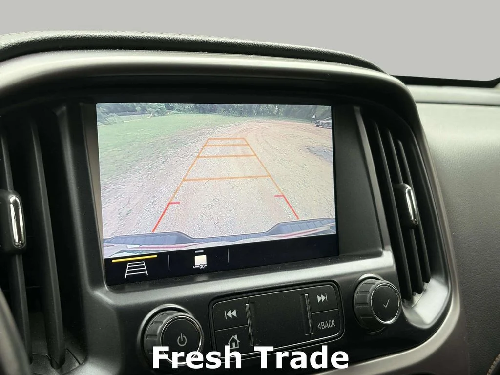 Used 2021 Onyx Black GMC AT4 w/Leather image 14