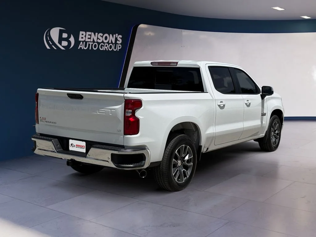 Used 2024 White Chevrolet LT image 5
