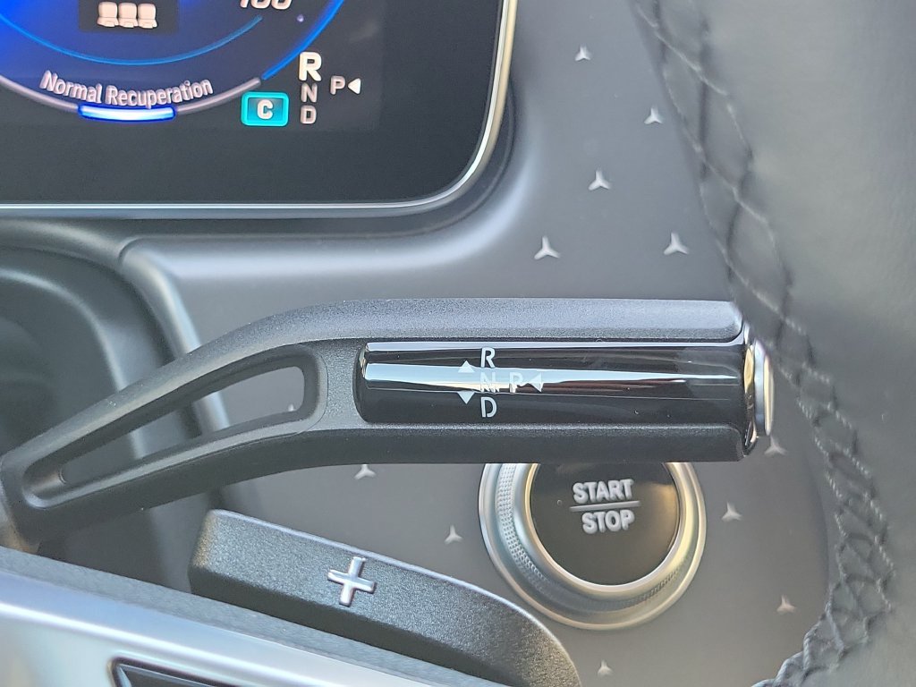 New 2027 MANUFAKTUR Alpine Grey Mercedes-Benz EQE 320 image 26