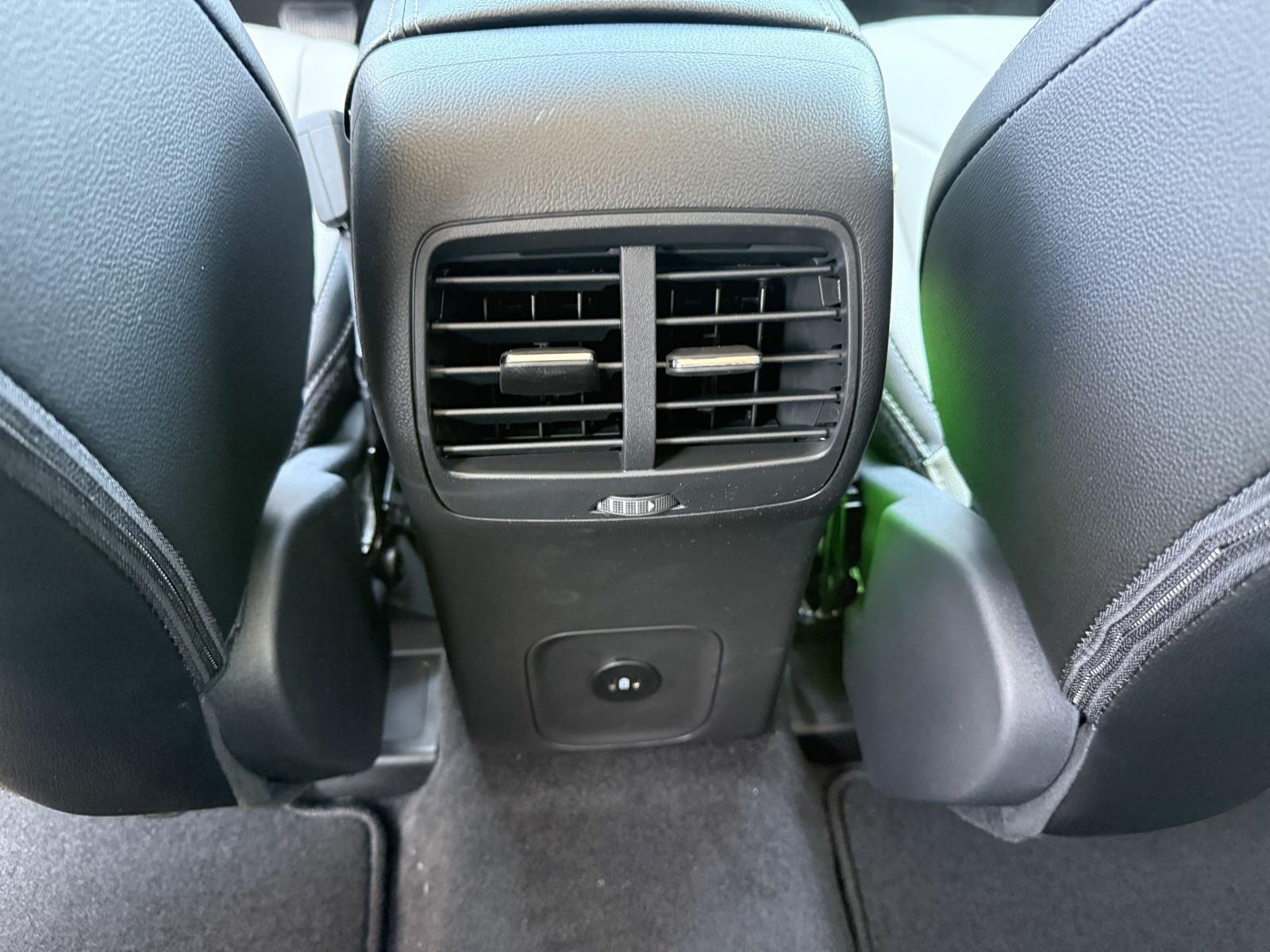 2025 Ford Escape Plug-in hybrid PHEV - Photo 12