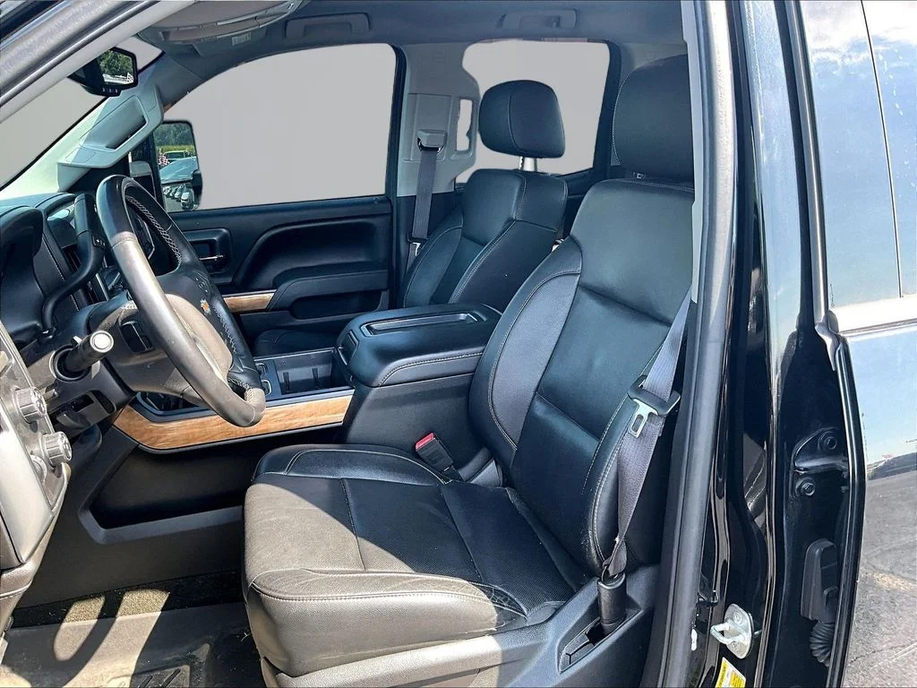 Used 2015 Black Chevrolet LTZ image 25