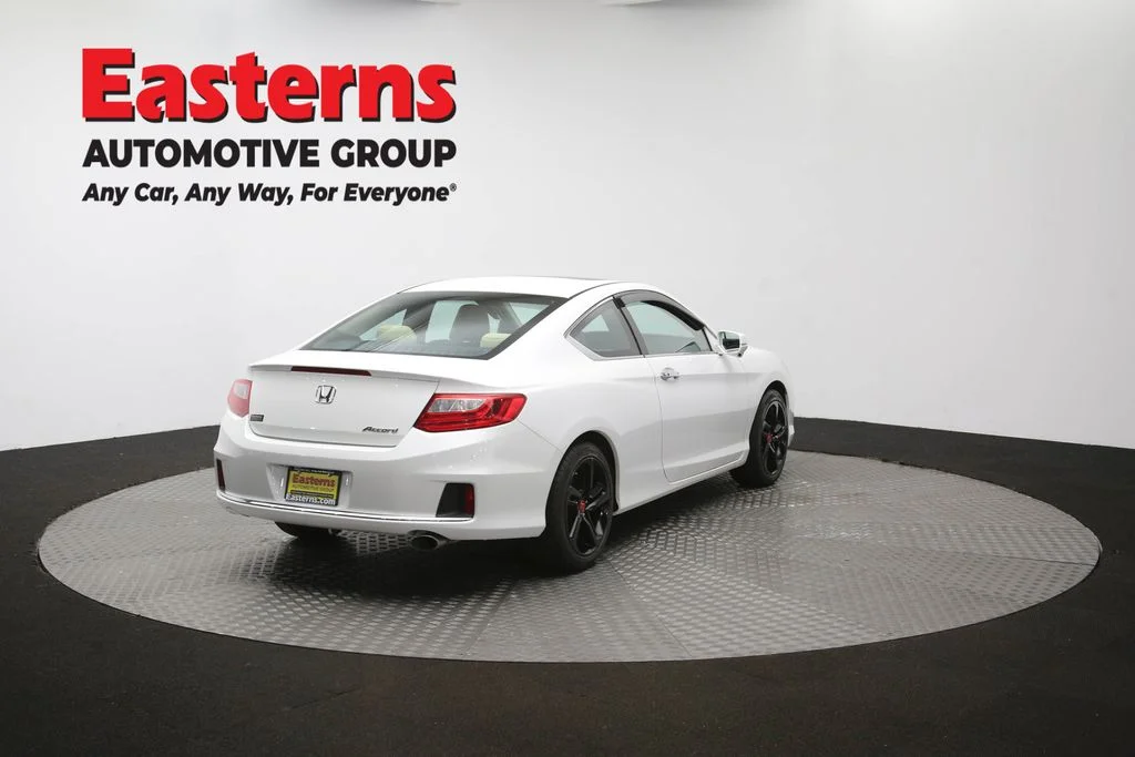 Used 2015 White Honda EX-L image 39