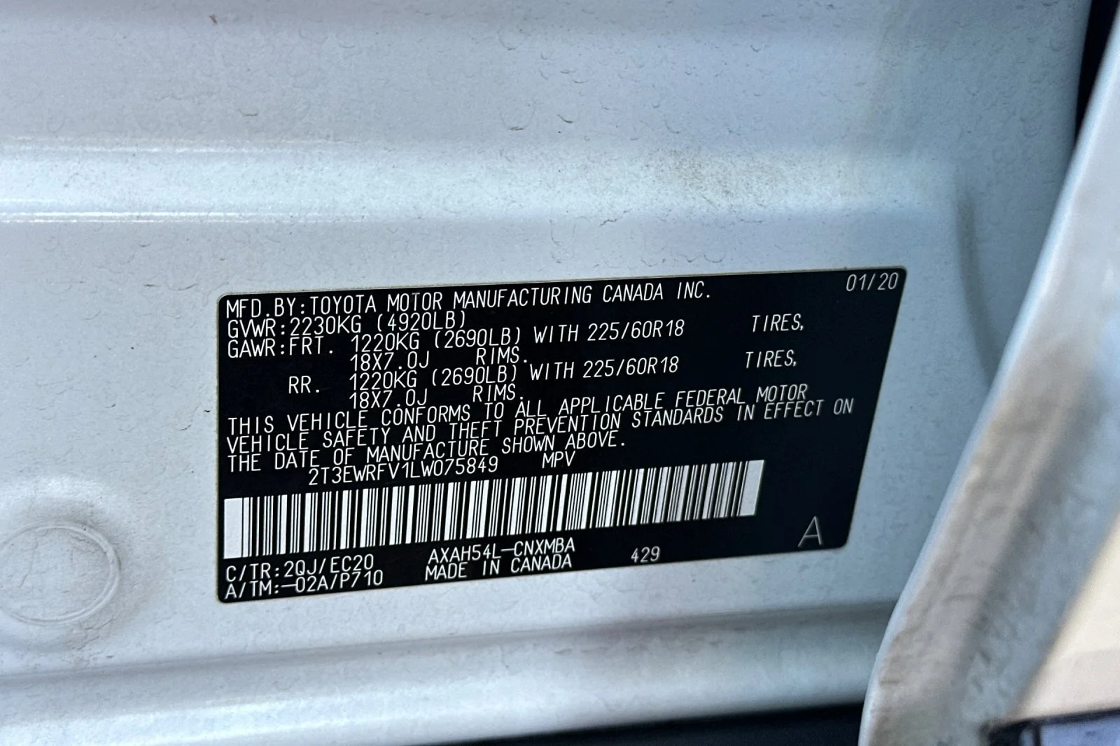 Used 2020  Toyota Hybrid XSE image 30