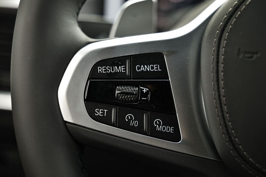 New 2026 Skyscraper Grey Metallic BMW xDrive40i image 36