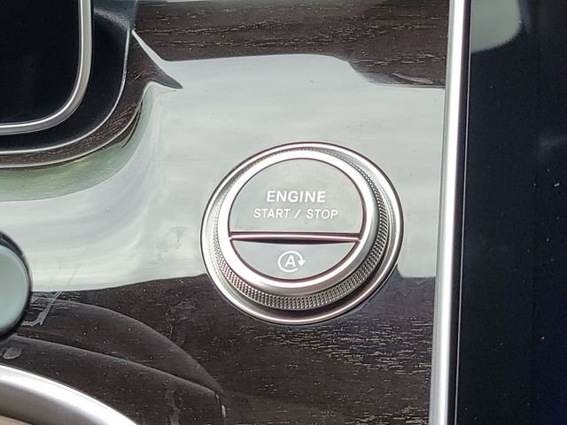 New 2026 White Mercedes-Benz C 300 image 21