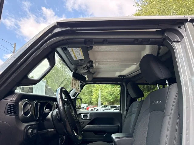 Used 2020 Sting-Gray Clearcoat Jeep Sahara image 27