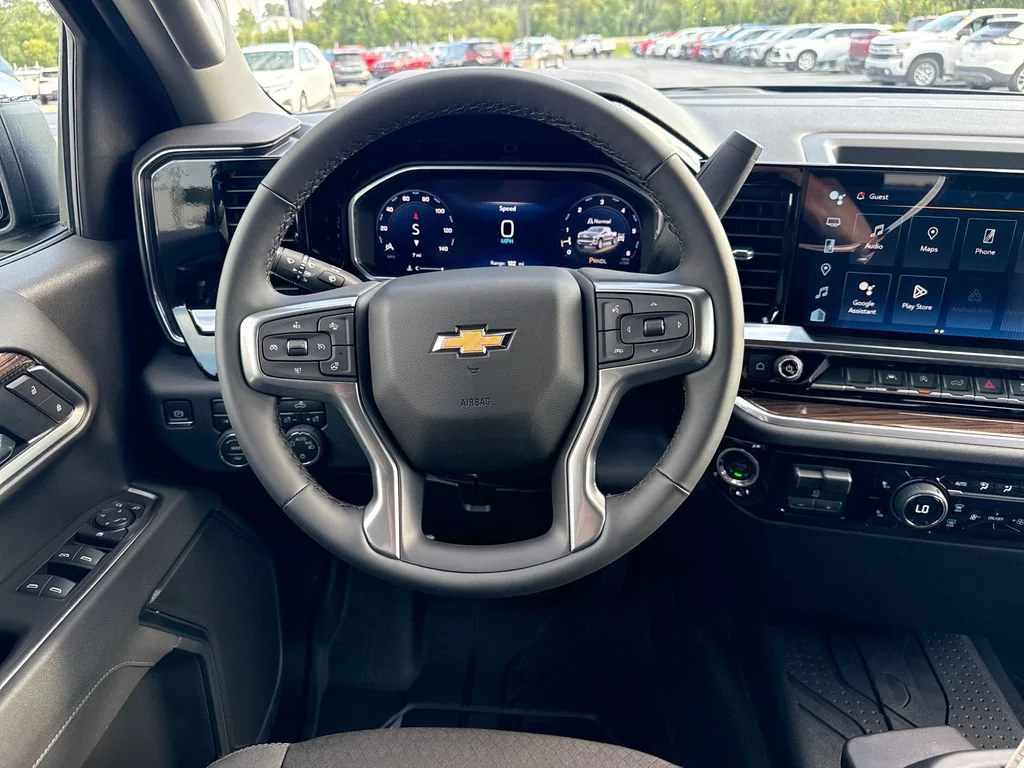 2026 Chevrolet Silverado 1500 LT - Photo 10
