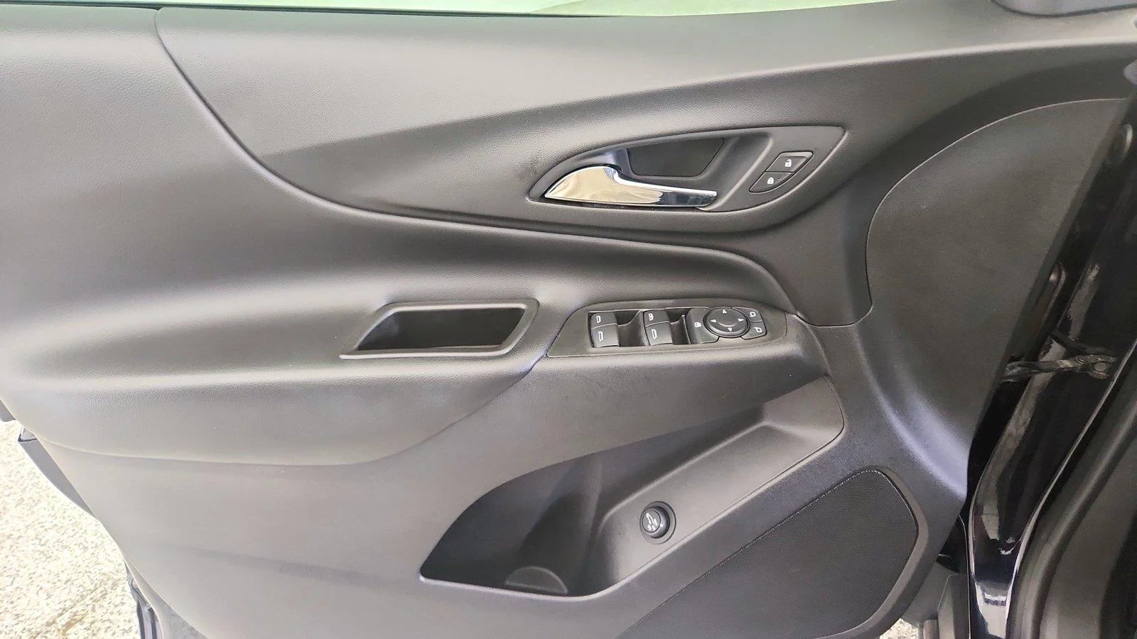 Used 2020 MIDNIGHT BLUE METALLIC Chevrolet LT image 24
