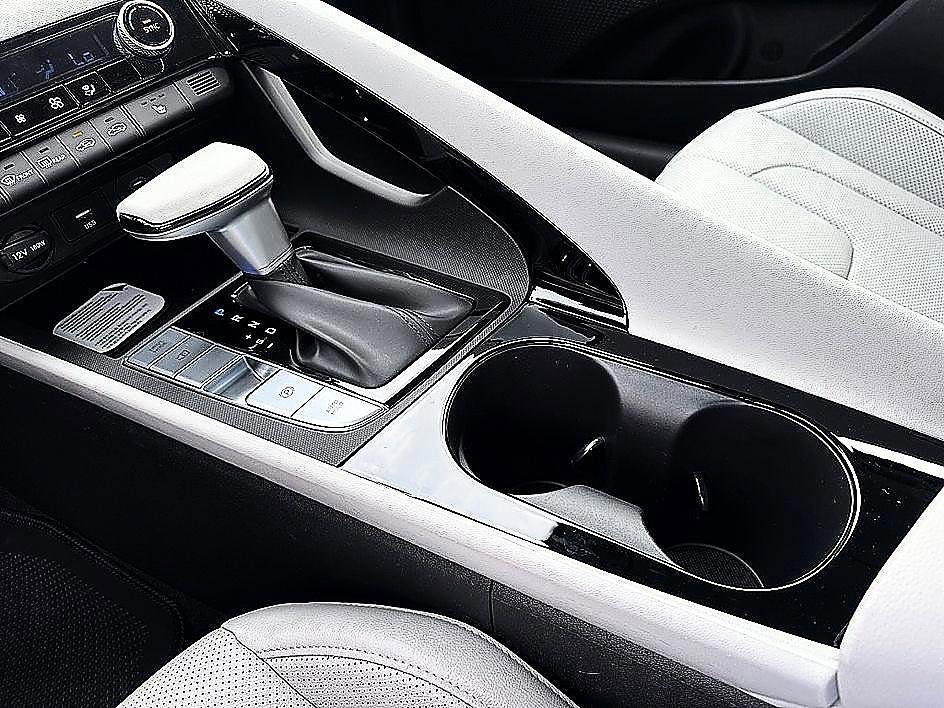 New 2026 Abyss Black Hyundai Limited image 20