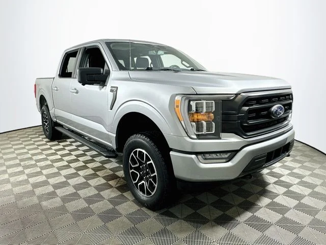 Pre-Owned 2022 Ford F-150 XLT