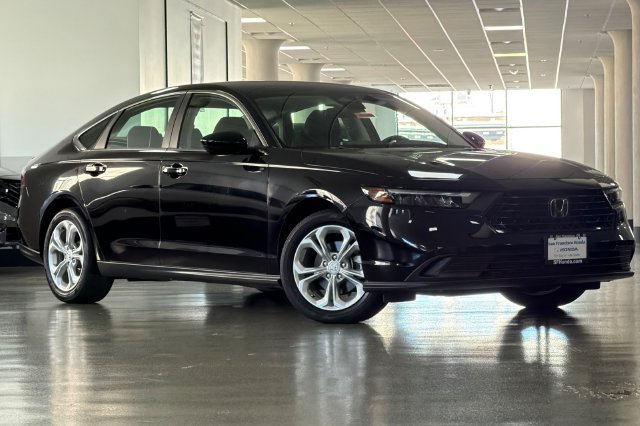 Certified Used 2024 Crystal Black Pearl Honda LX image 2