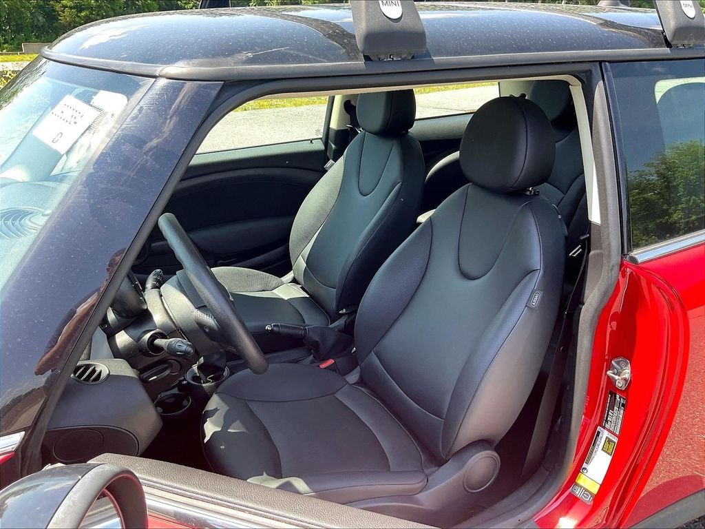Used 2013 Red MINI Base image 10