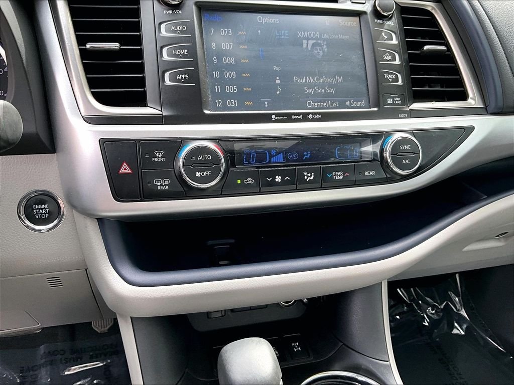 Used 2017 Shoreline Blue Pearl Toyota XLE image 27