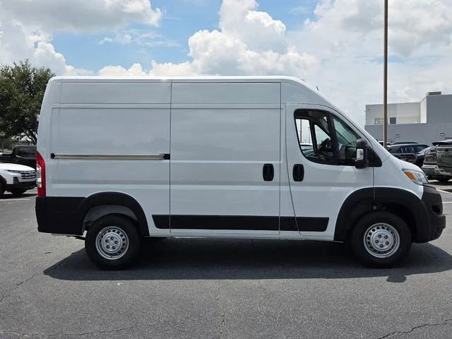 New 2026 Bright White Clearcoat RAM Base image 11