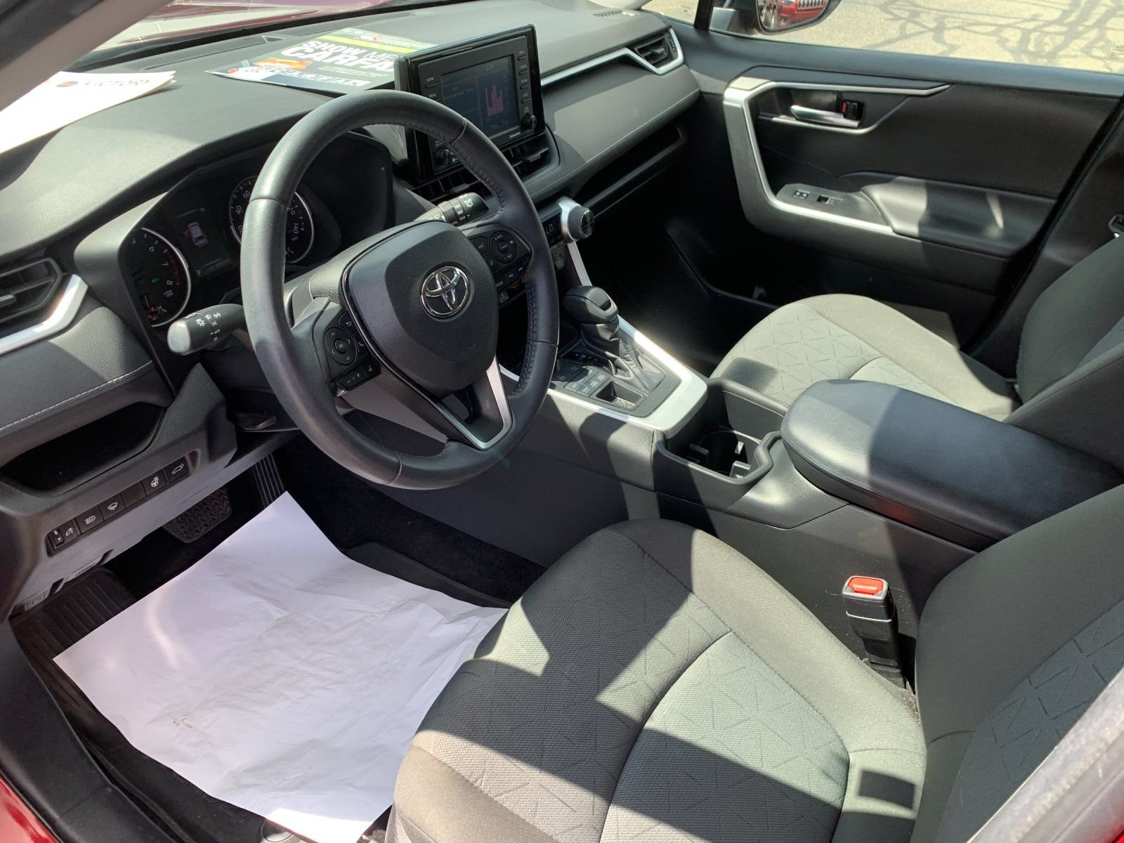 Used 2022 Red Toyota XLE image 10