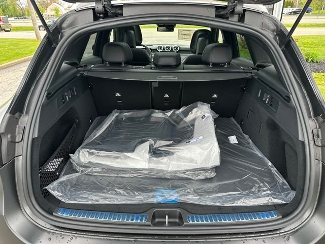 New 2026 MANUFAKTUR exclusive graphite grey magno Mercedes-Benz GLC 300 image 36