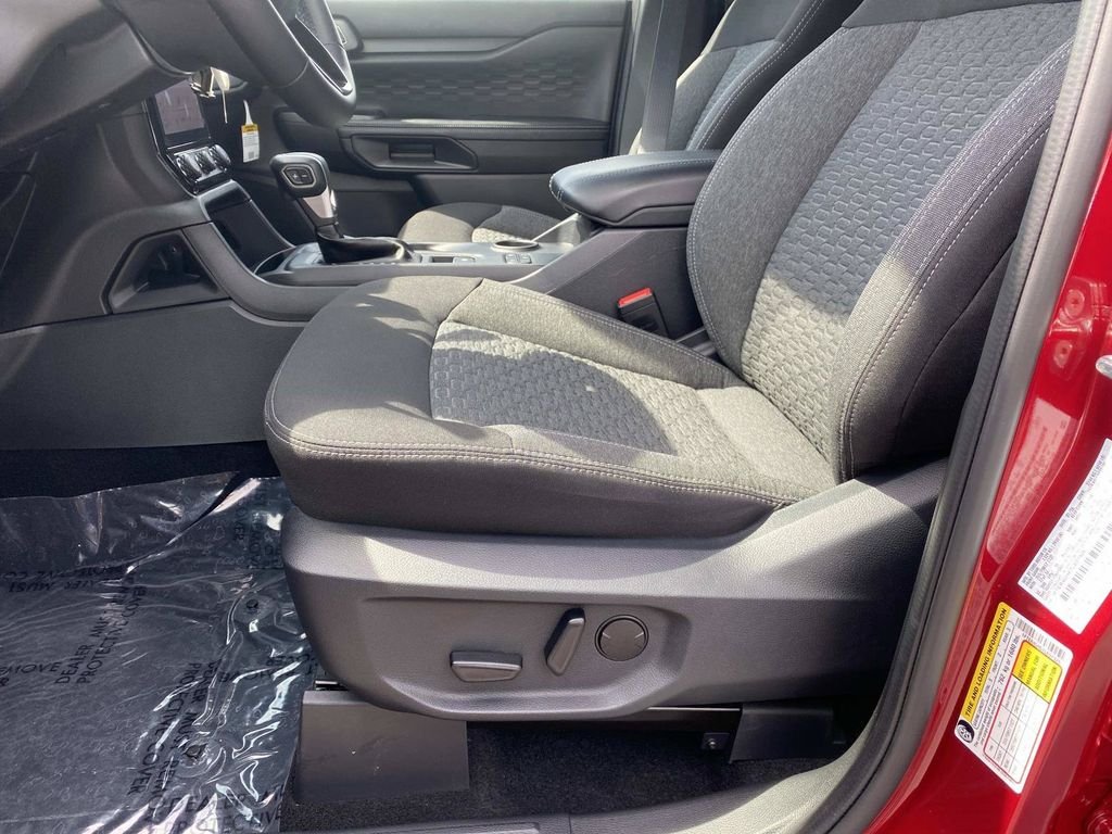 New 2026 Ruby Red Metallic Tinted Clearcoat Ford XLT image 13