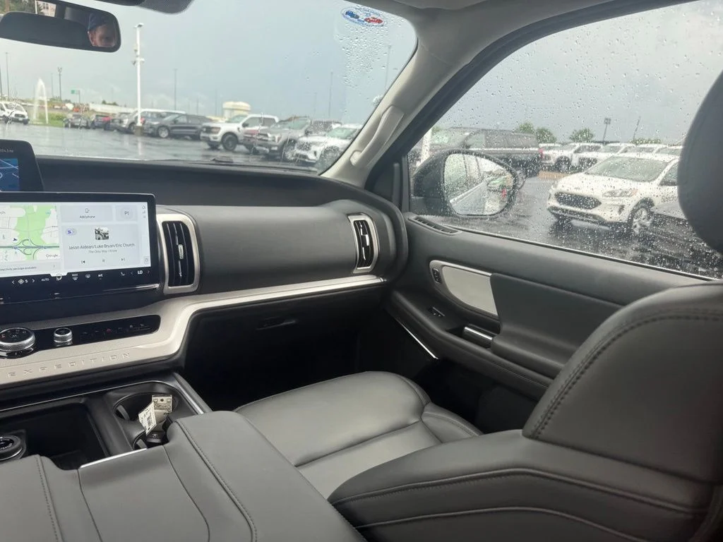 New 2026 Glacier Gray Metallic Tri-Coat Ford Active image 40