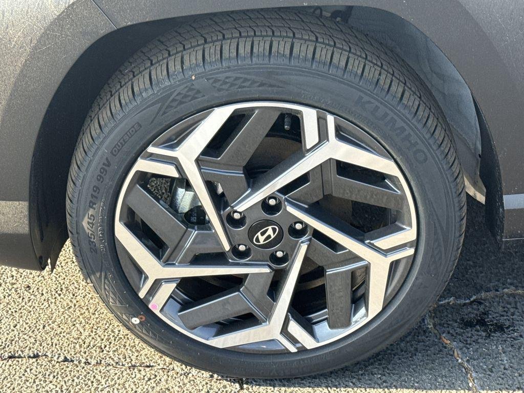 New 2026 White Hyundai SEL Premium FWD image 9