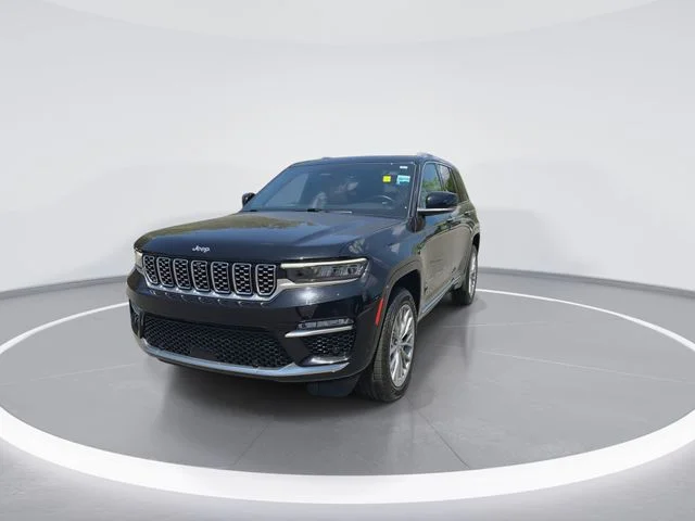 Used 2022 Black Jeep Summit image 3