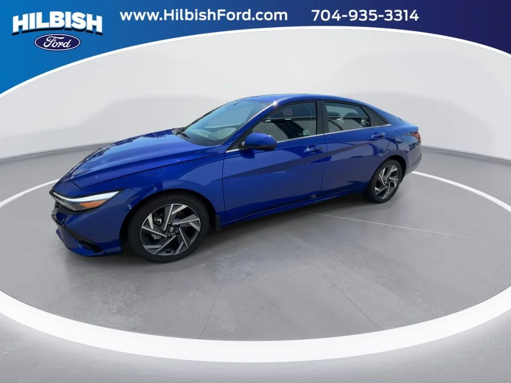 Used 2025 Blue Hyundai SEL Convenience image 4